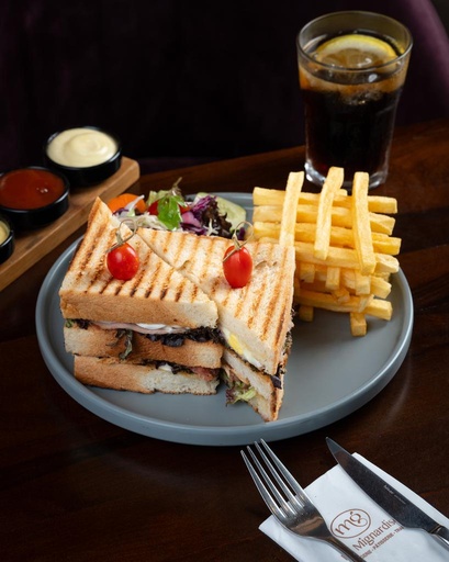 MENU CLUB SANDWICH AU THON